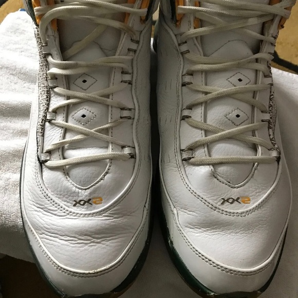 Jordan’s men’s size 16